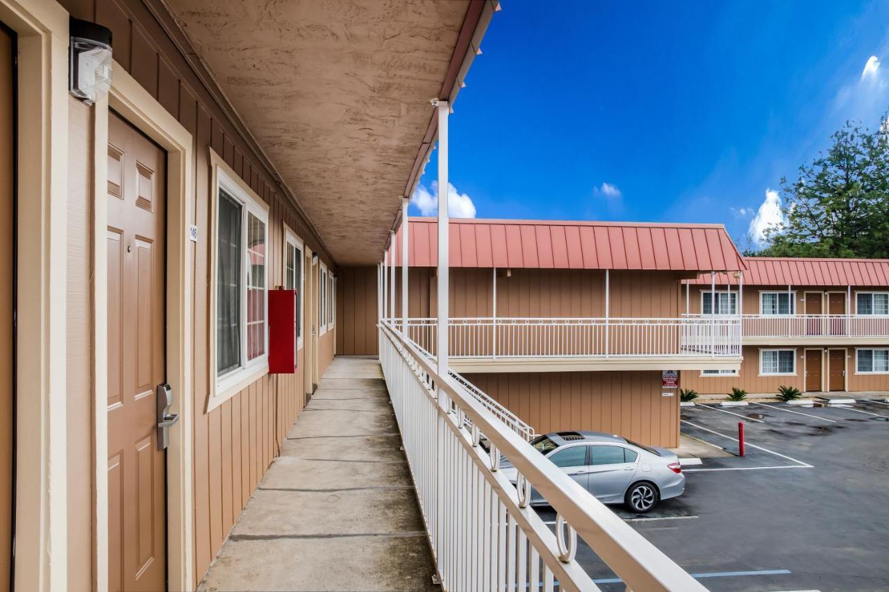 Americas Best Value Inn - Ukiah Exterior foto